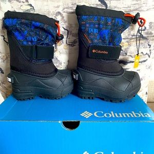 Toddler Boys Columbia Snowboots size 4
